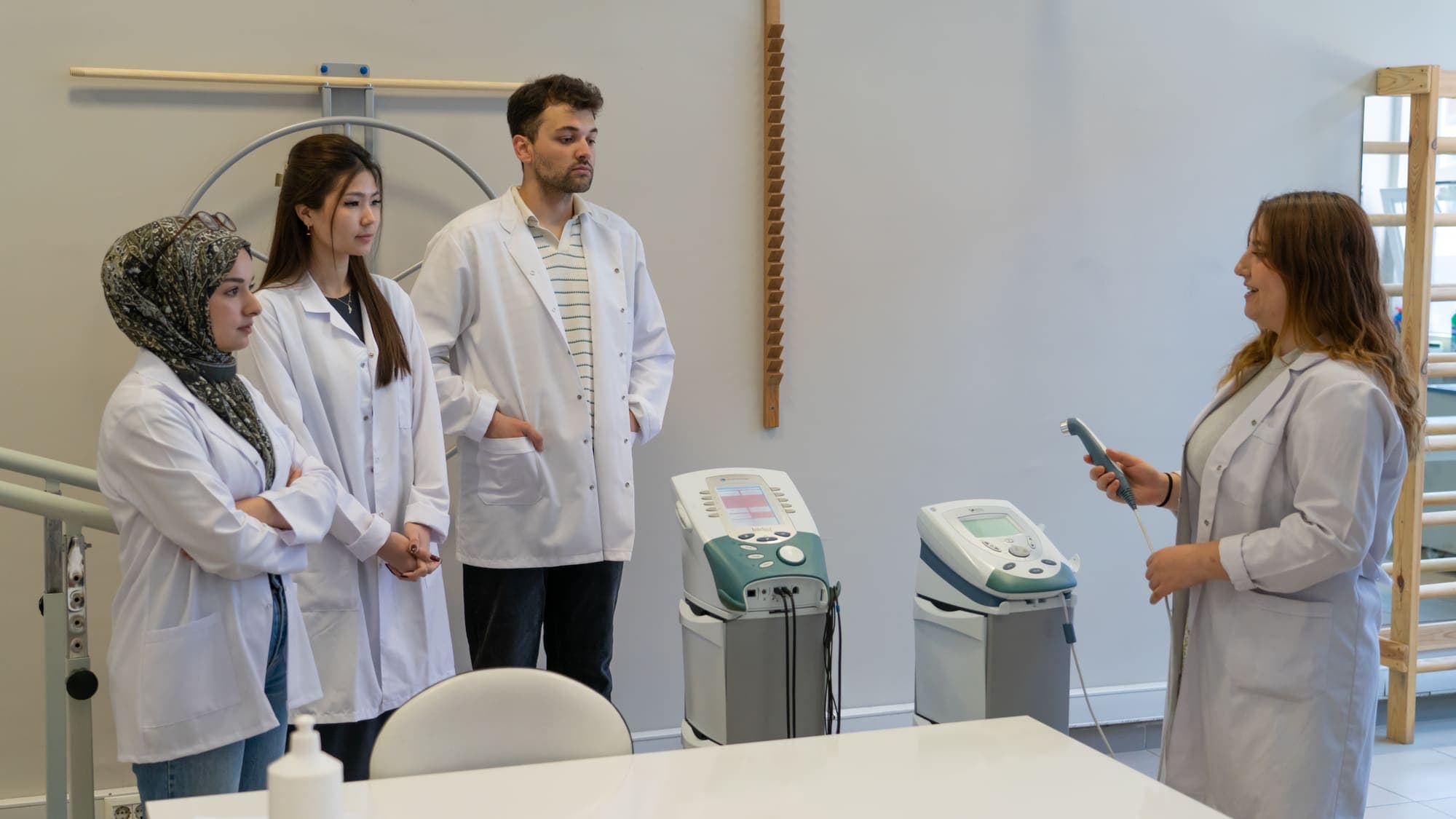 Elektronik üretim laboratuvarı