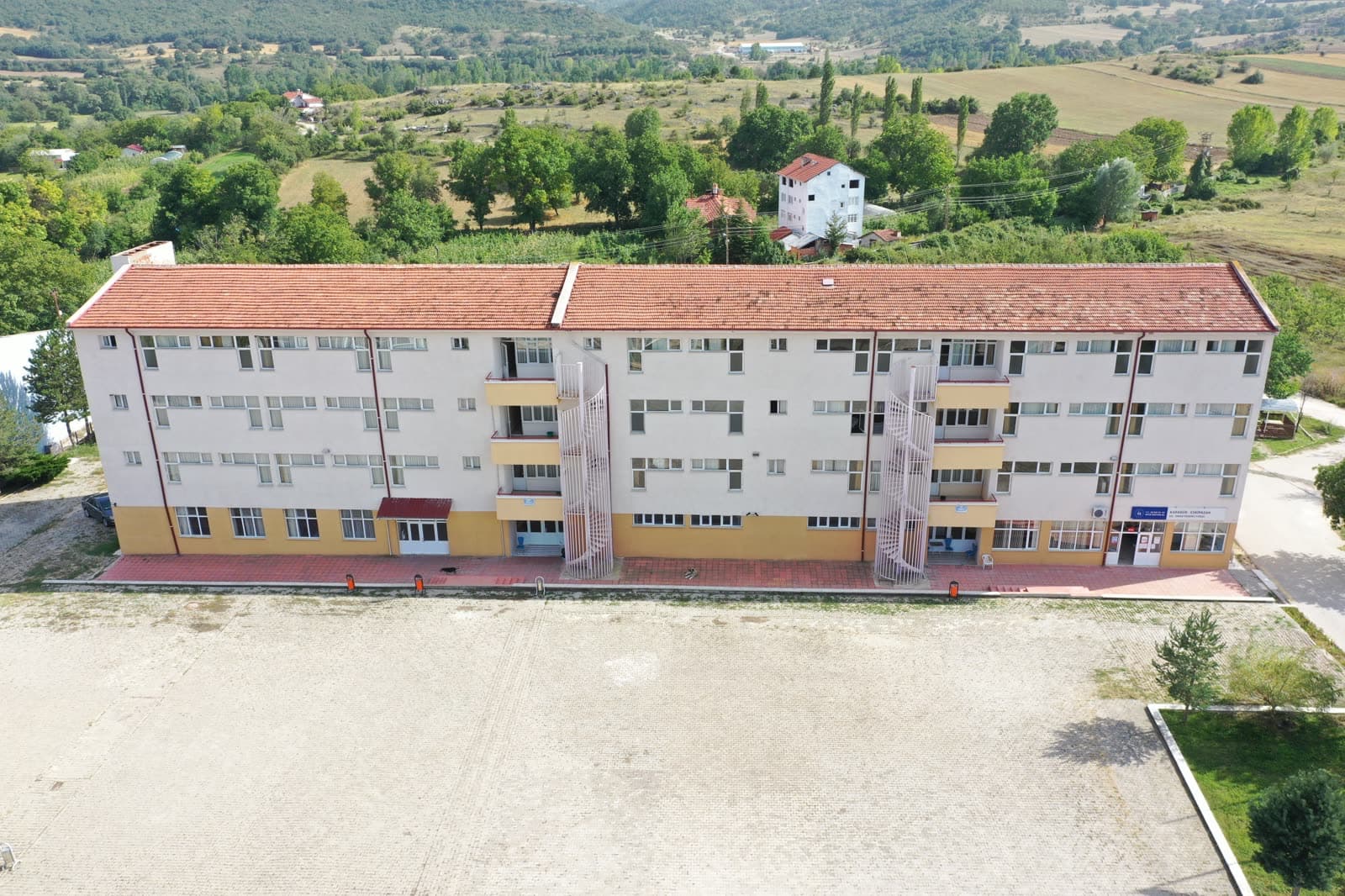 Eskipazar Yurdu dış görünüm 2
