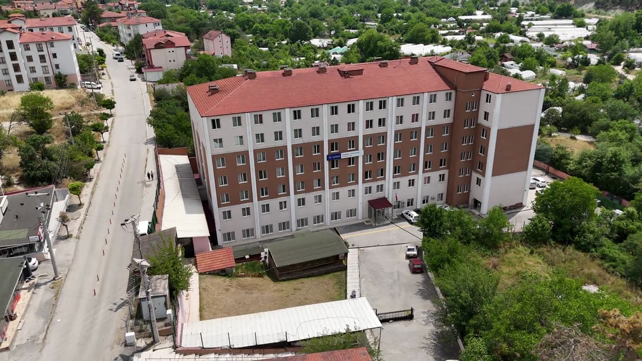 Katip Çelebi Yurdu dış görünüm